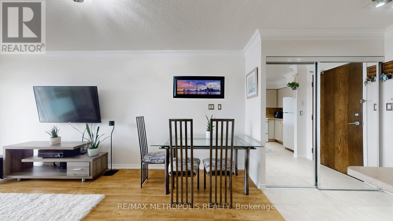 #403 2772 KEELE STREET - 14