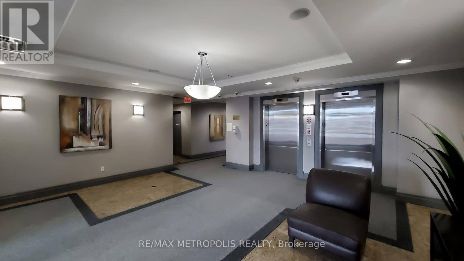 #403 2772 KEELE STREET - 8