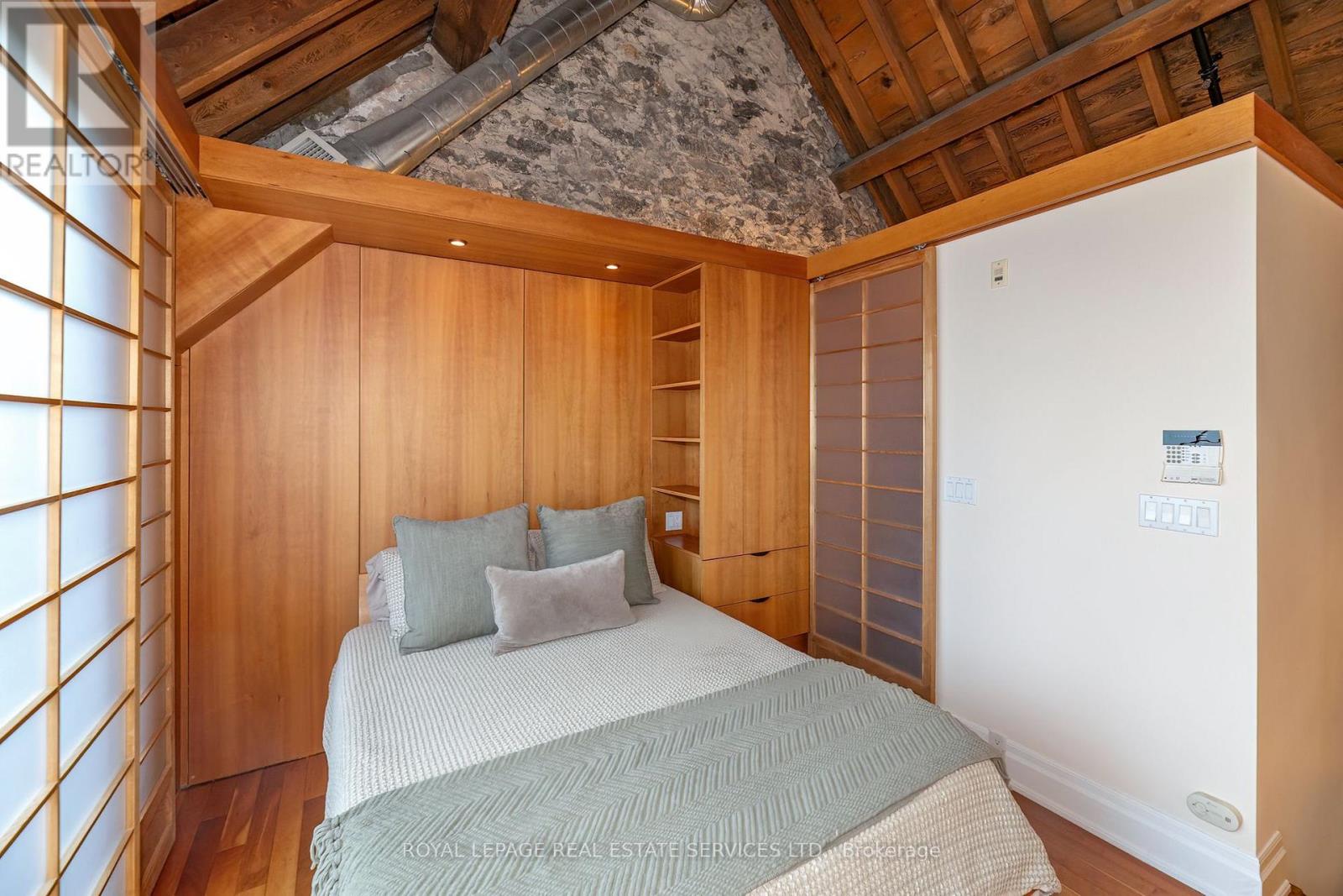 #308 384 SUNNYSIDE AVENUE - 30