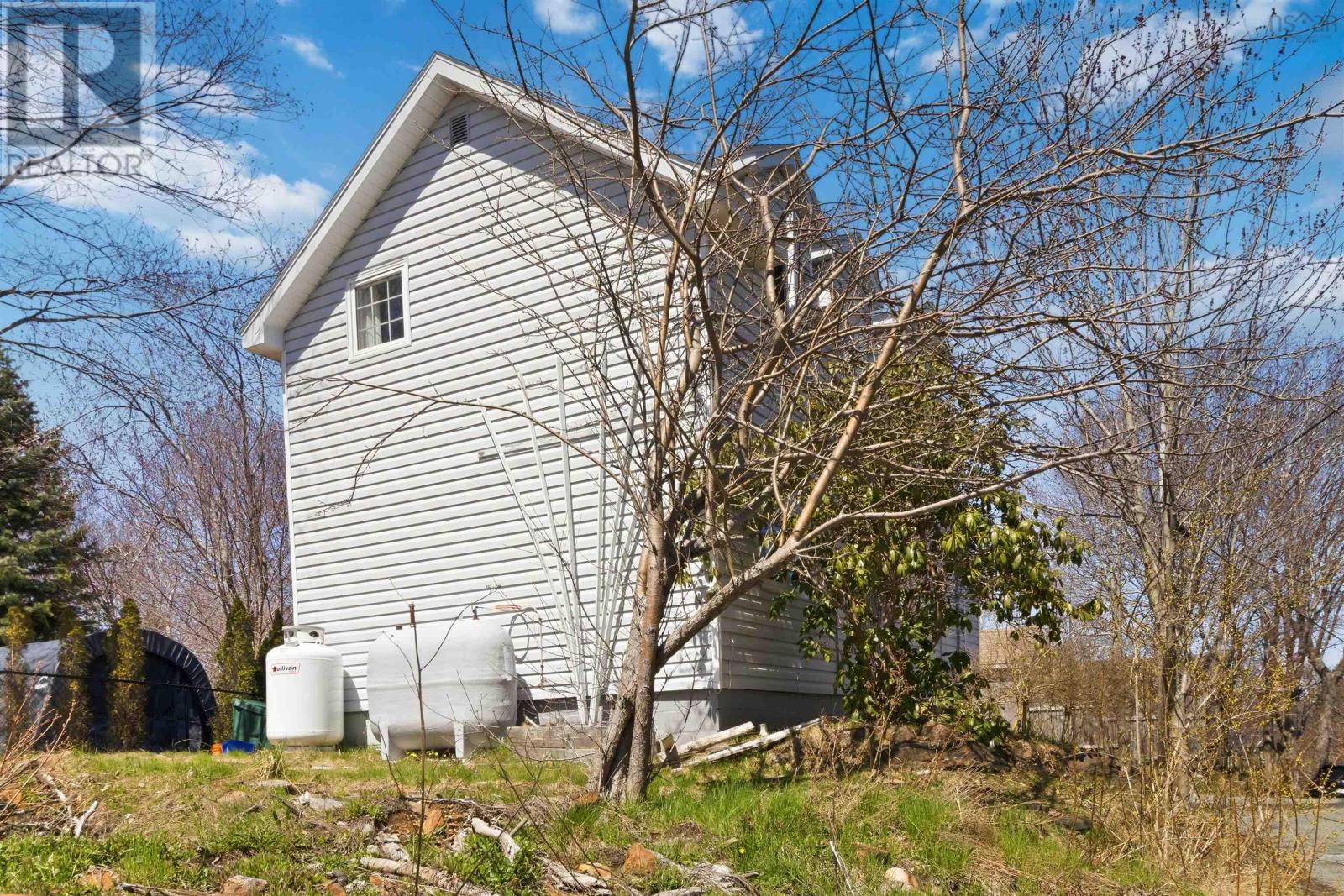 11 Military Road - 46