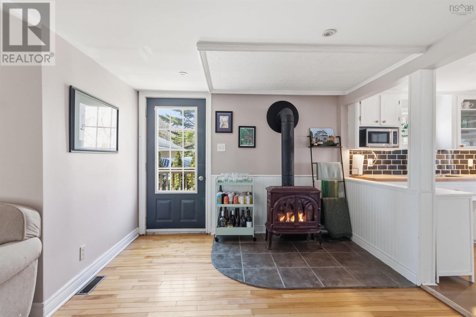 11 Military Road - 26