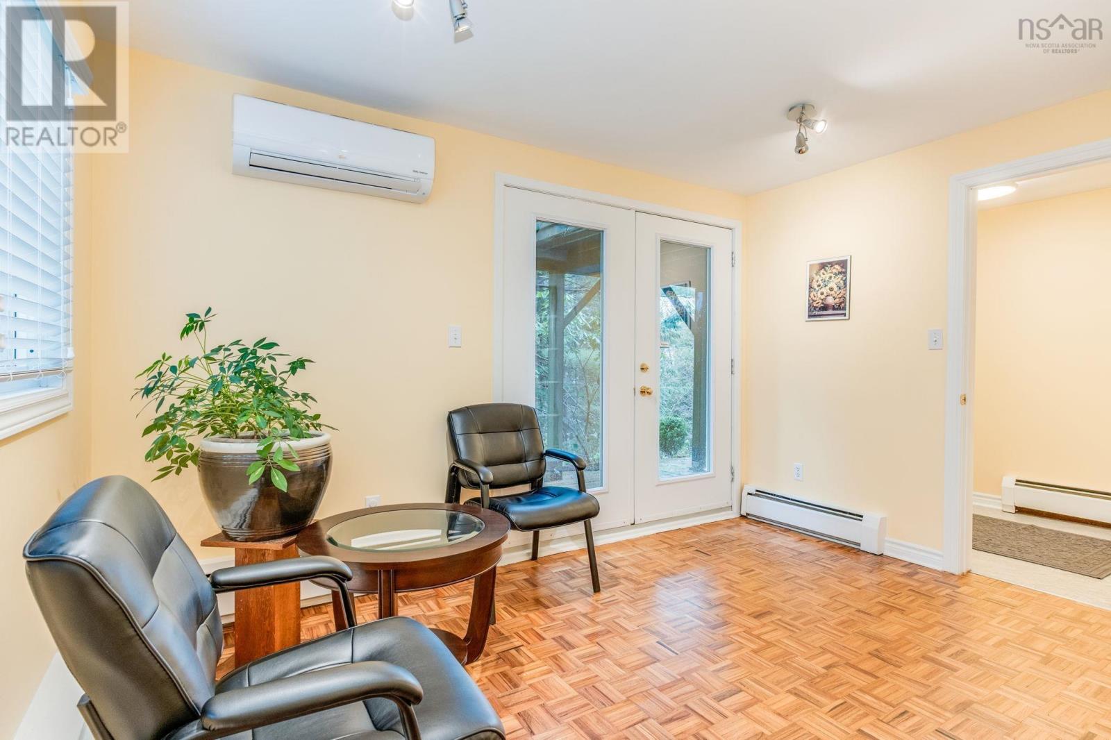 69 Bayview Road - 37