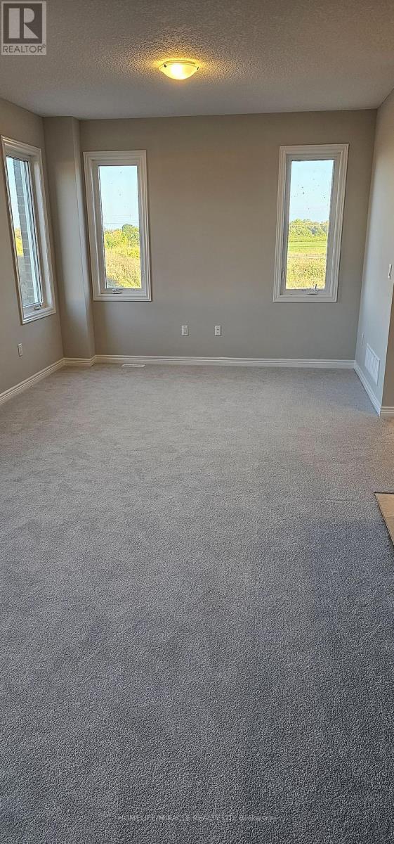 #LOT 61 111 PINOT CRESCENT - 11