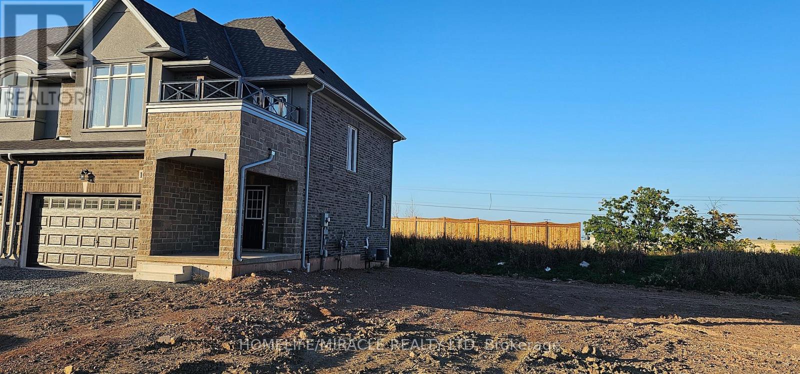 #LOT 61 111 PINOT CRESCENT - 2