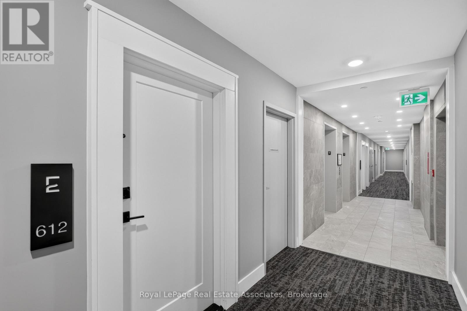 #612 71 WYNDHAM STREET S - 31