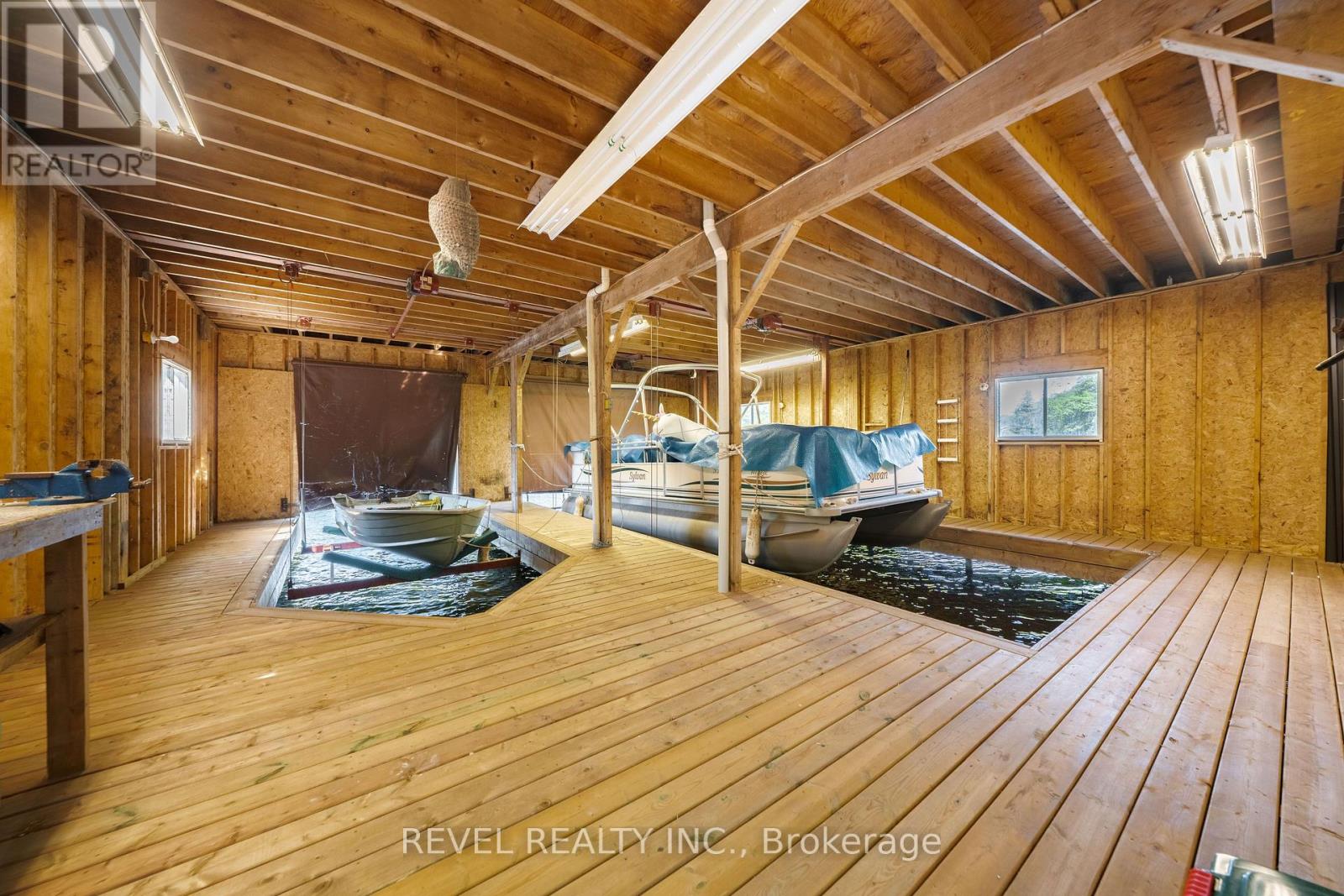 180 LAKE ROAD - Image 43