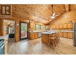 180 Lake Road, Georgian Bay, ON L0K1S0 Photo 10