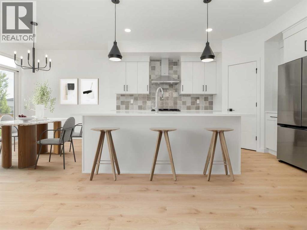 714 Violet Place W - 1