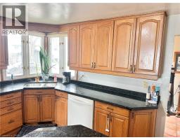 4pc Bathroom - 2 Buena Street, Port Dover, ON N0A1N7 Photo 7