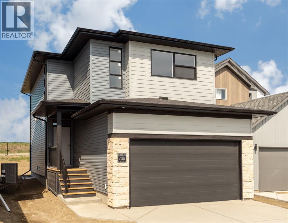 738 Violet Place W - 1