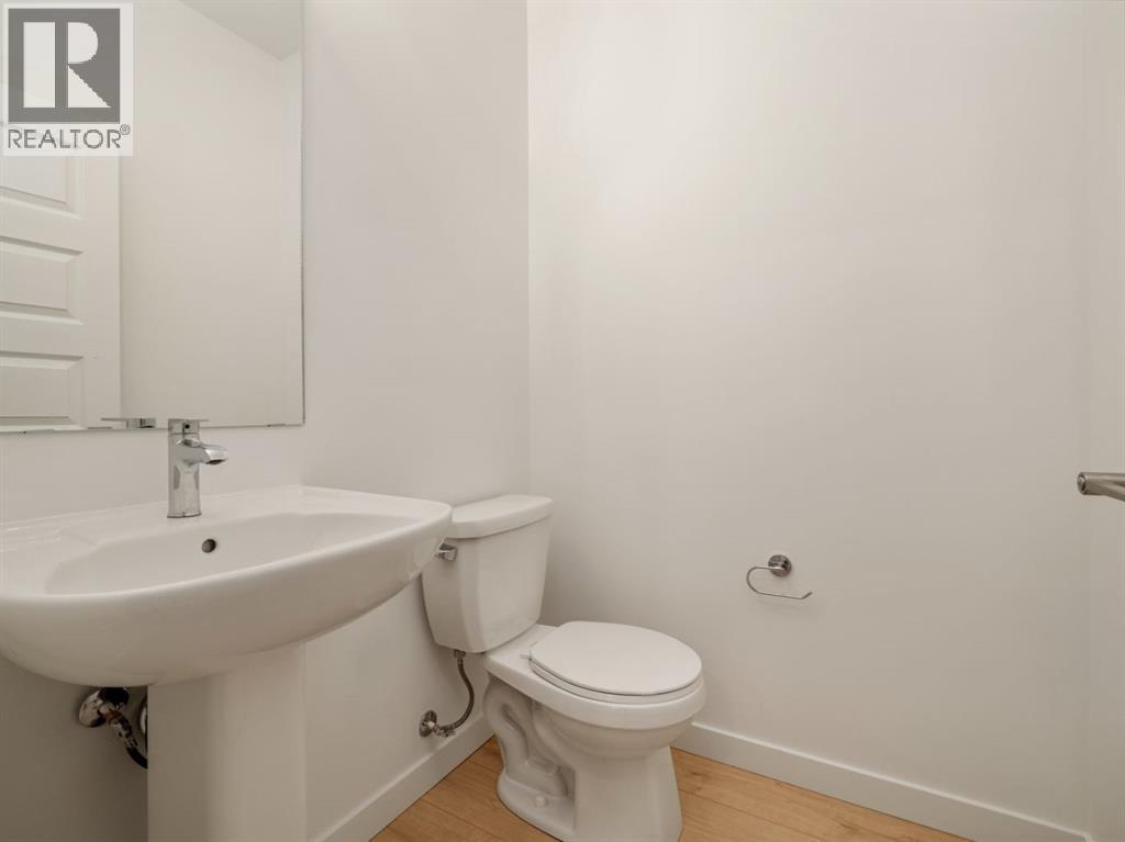 738 Violet Place W - 7