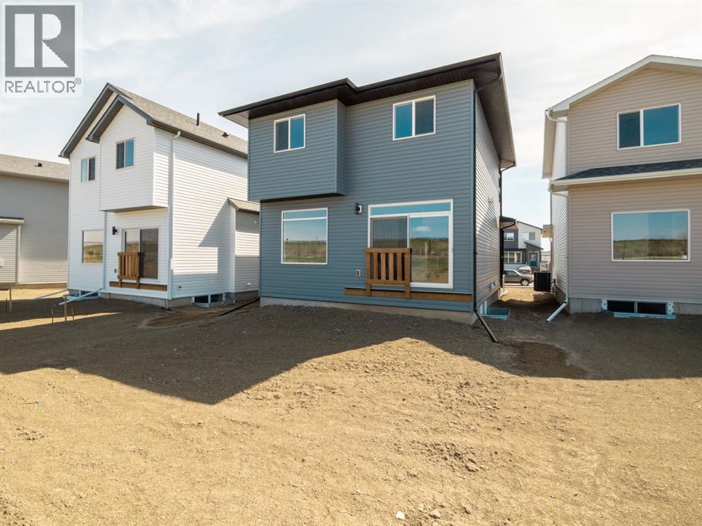 738 Violet Place W - 22