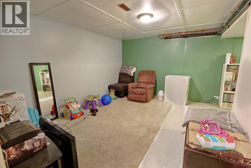 4810 57 ave - 26