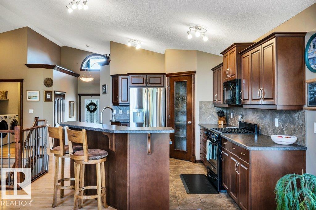 48 LAMPLIGHT DR - 12