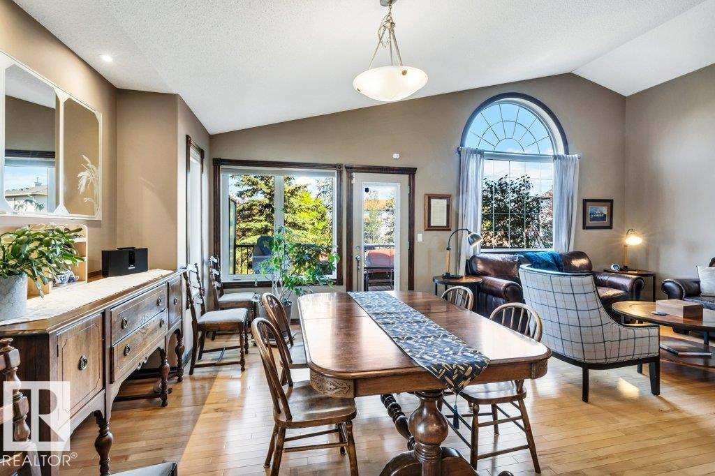 48 LAMPLIGHT DR - 20