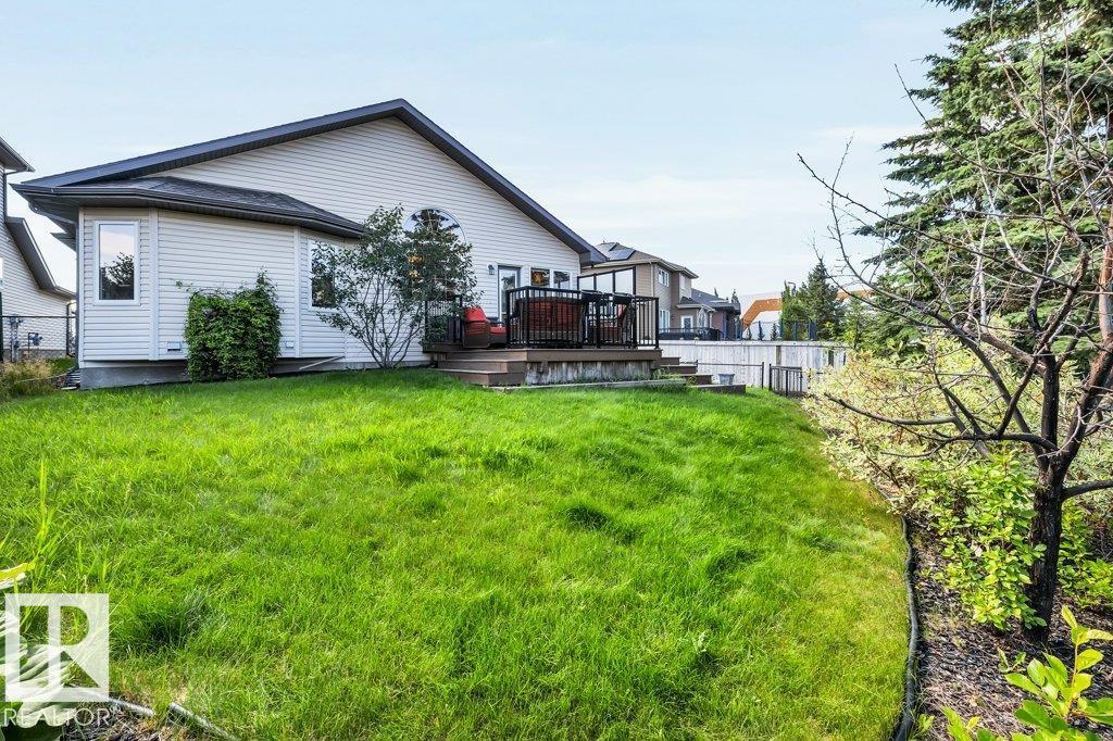48 LAMPLIGHT DR - Image 49
