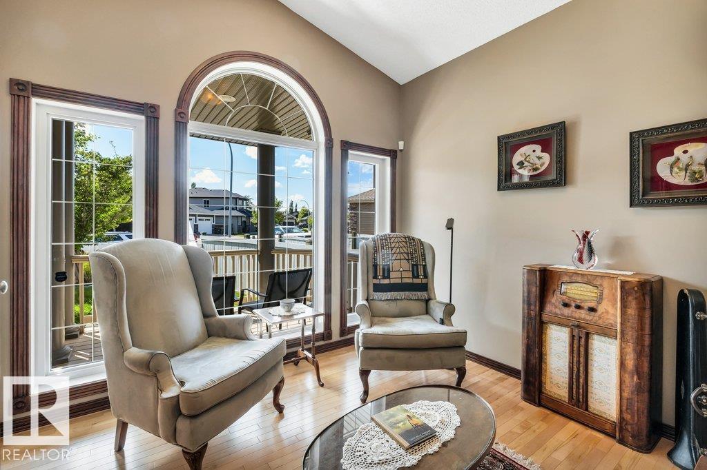 48 LAMPLIGHT DR - 6