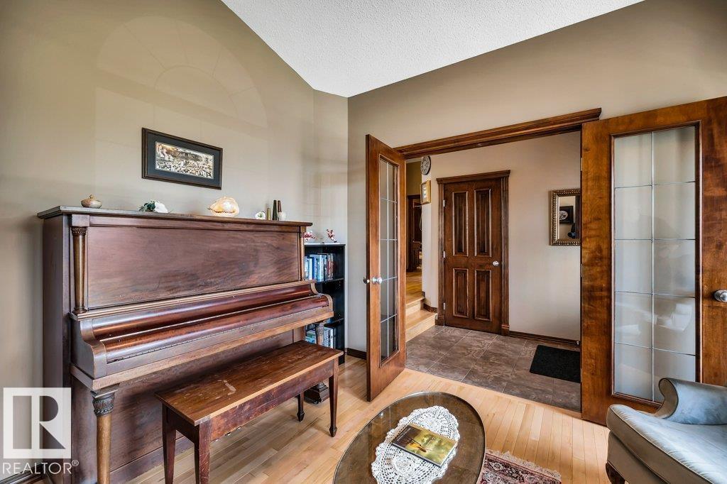 48 LAMPLIGHT DR - Image 7