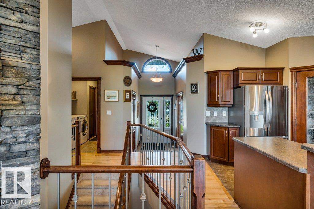 48 LAMPLIGHT DR - 9