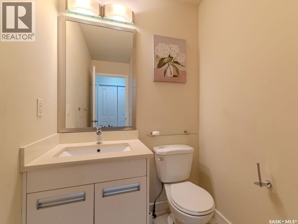 #143 135 Ashworth CRESCENT - 11