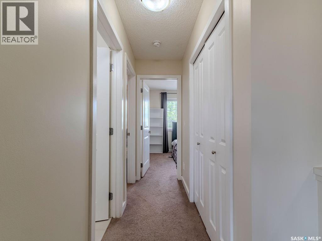 #143 135 Ashworth CRESCENT - 25