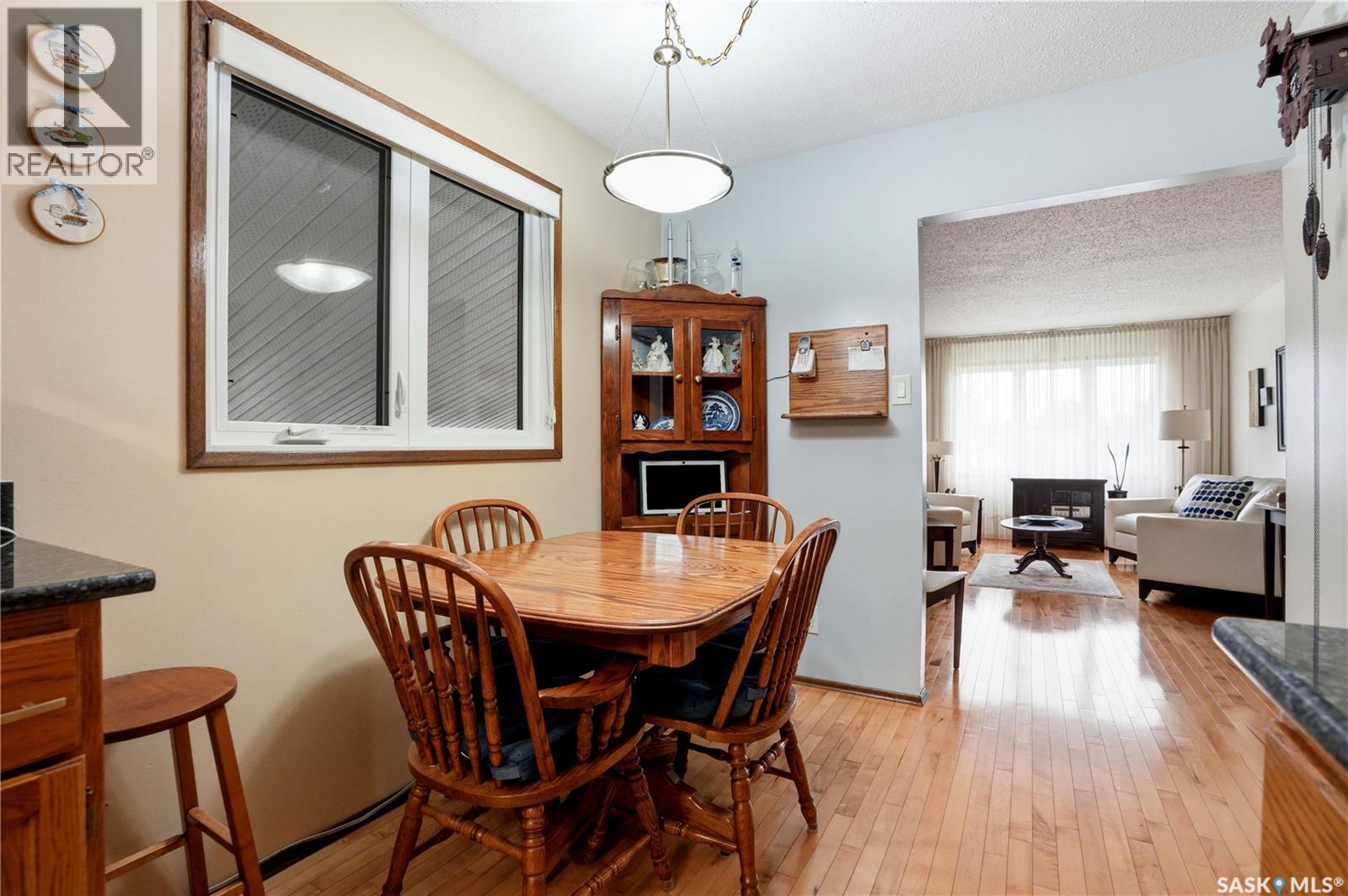 3801 Diefenbaker DRIVE - 15