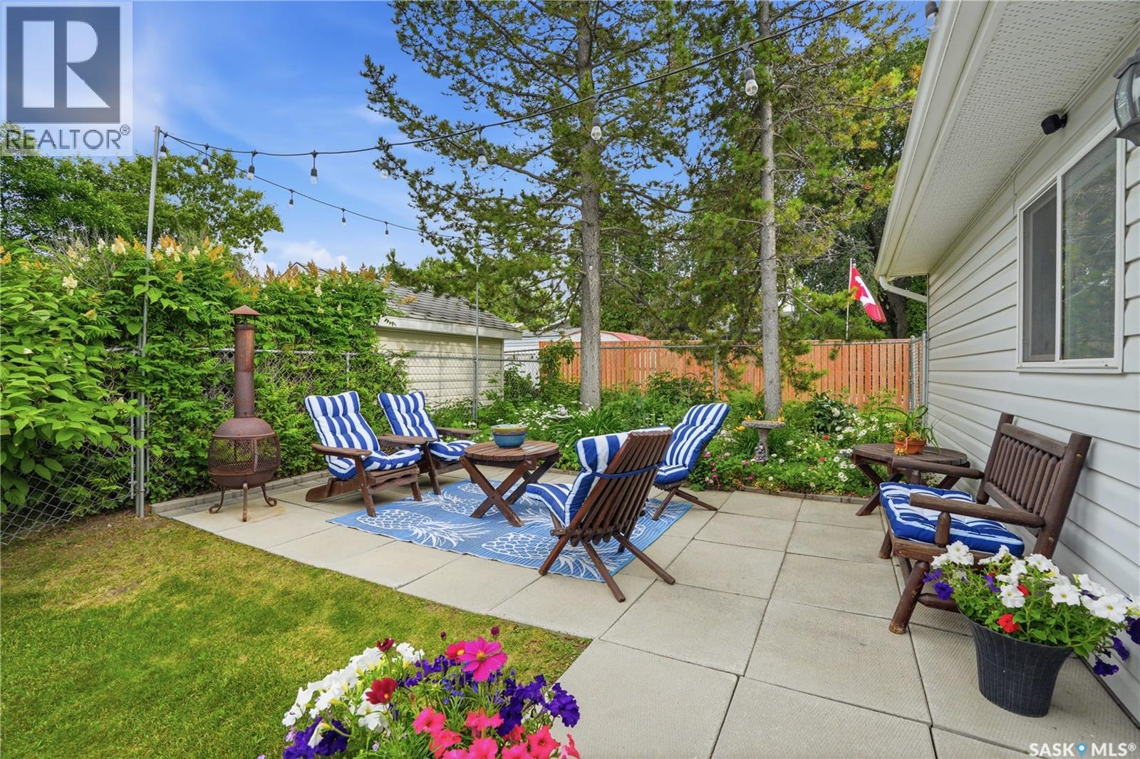 3801 Diefenbaker DRIVE - 43