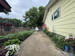 32 2nd Street Se, Altona, MB R0G0B3 Photo 12