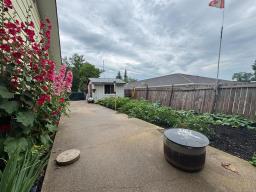 32 2nd Street Se, Altona, MB R0G0B3 Photo 14