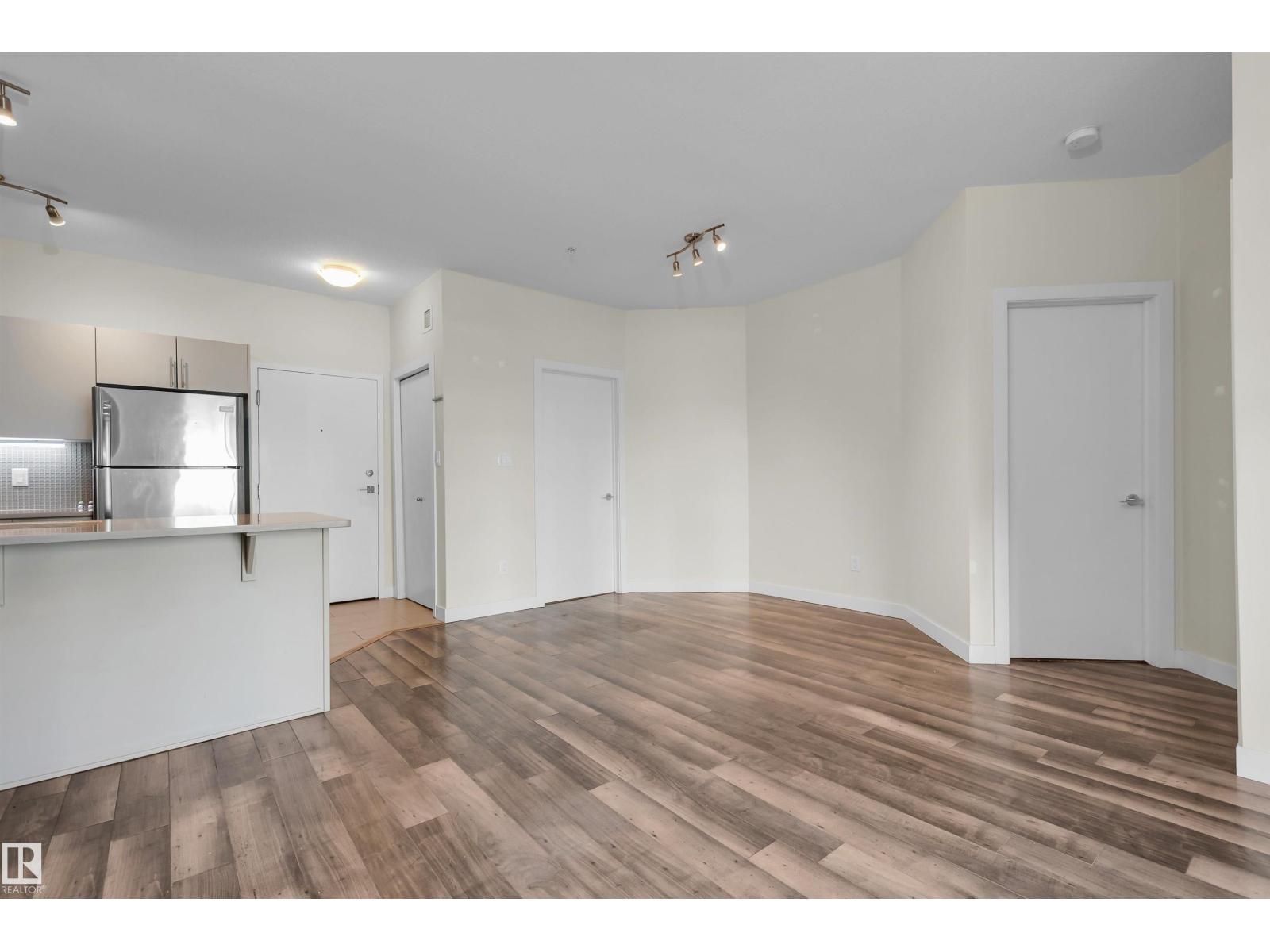 #209 10611 117 ST NW - 10