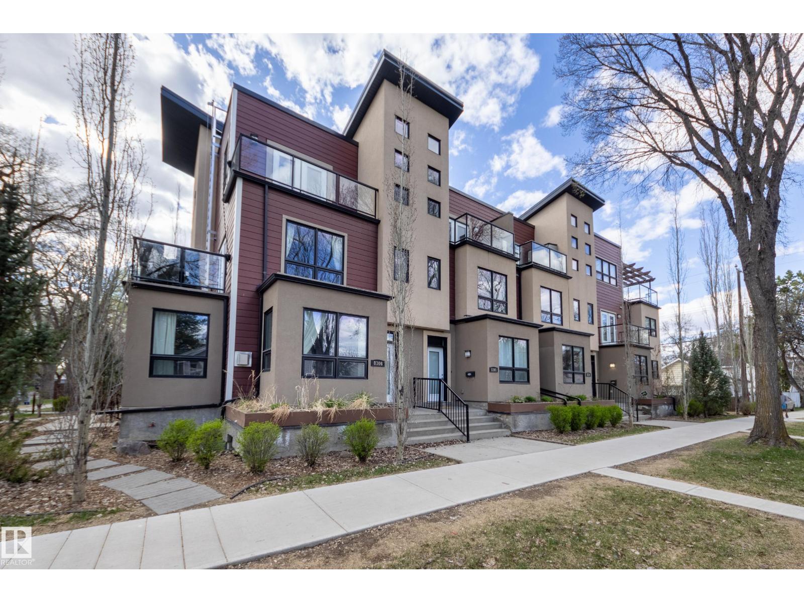 8308 108 ST NW - 1