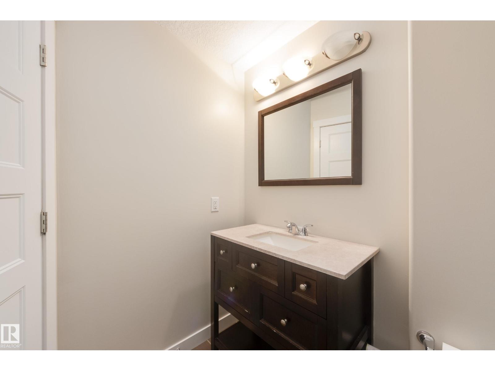 8308 108 ST NW - 24