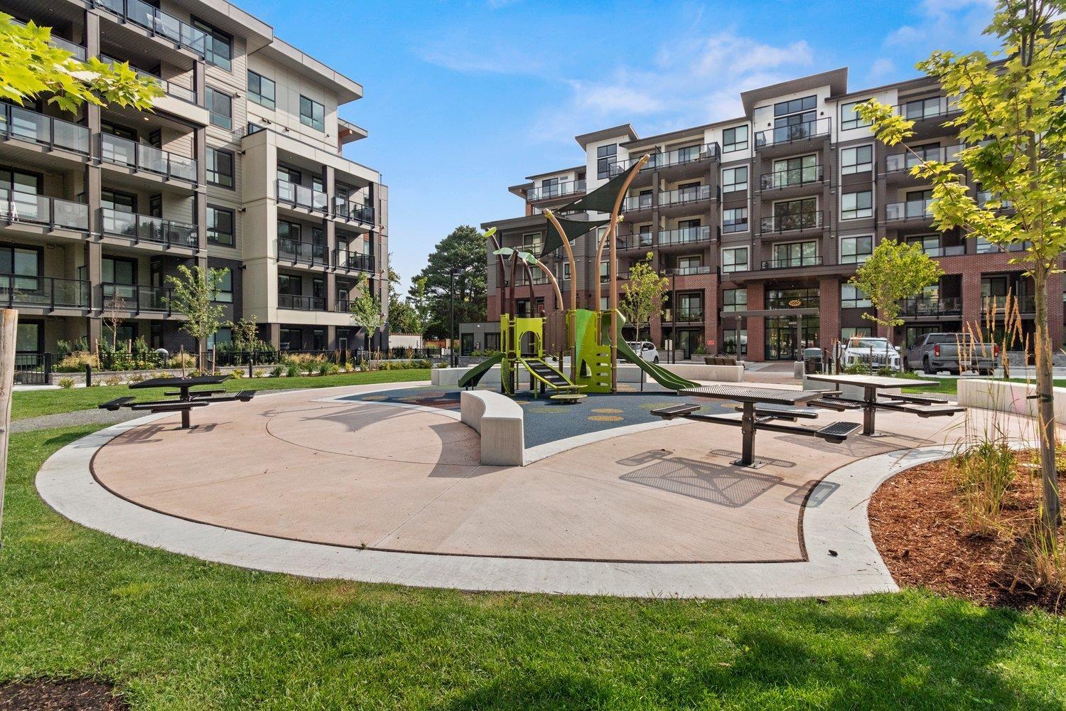 411 45505 CAMPUS DRIVE, Garrison Crossing, Chilliwack