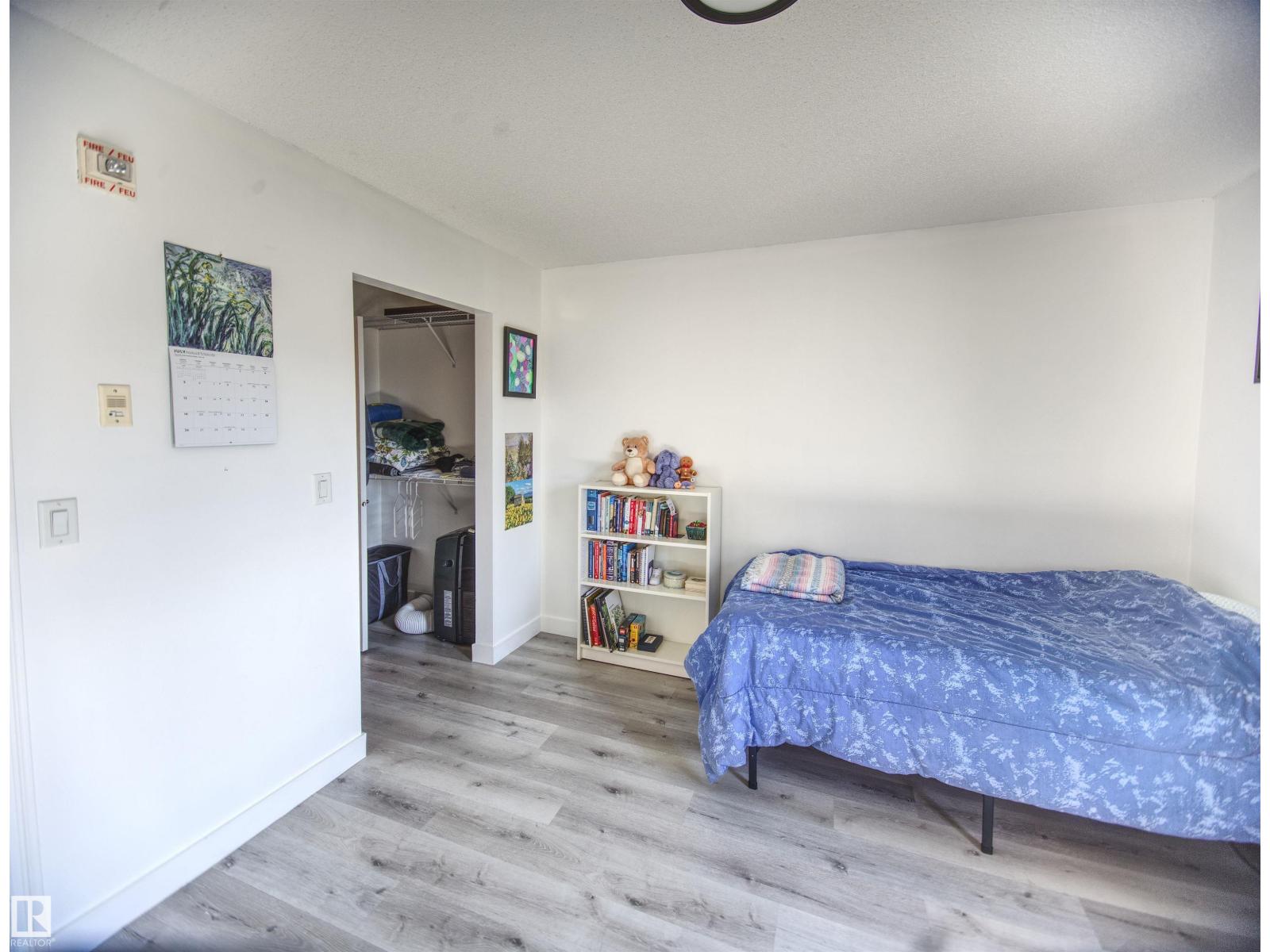 #409 4403 23 ST NW - 11