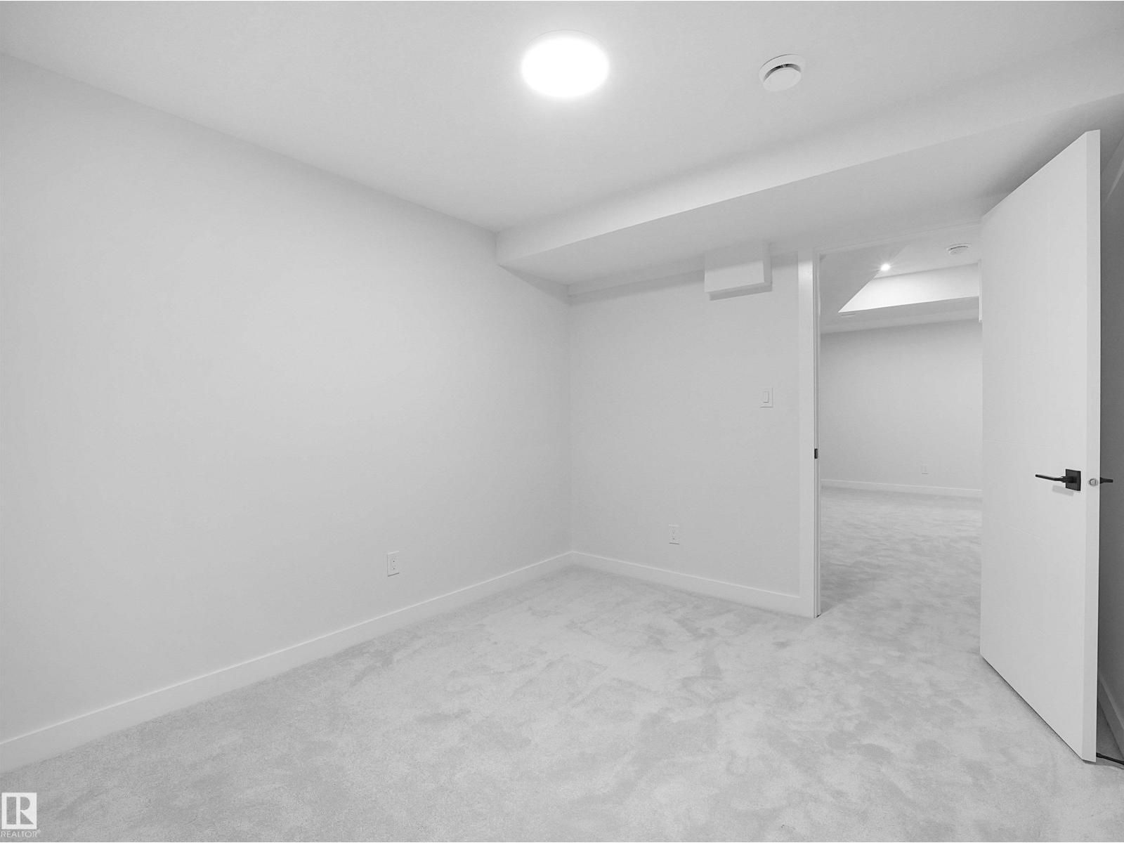 6096 MILL WOODS RD NW - 32