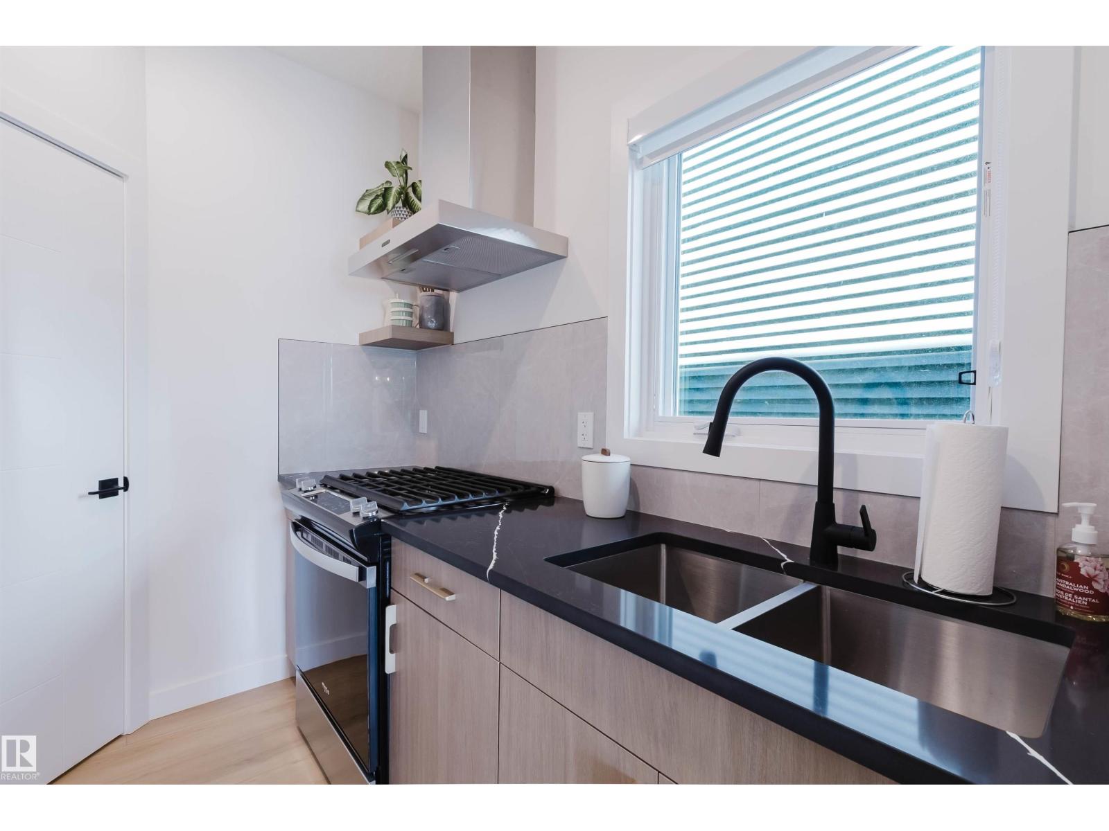 211 EDGEMONT GR NW - 25
