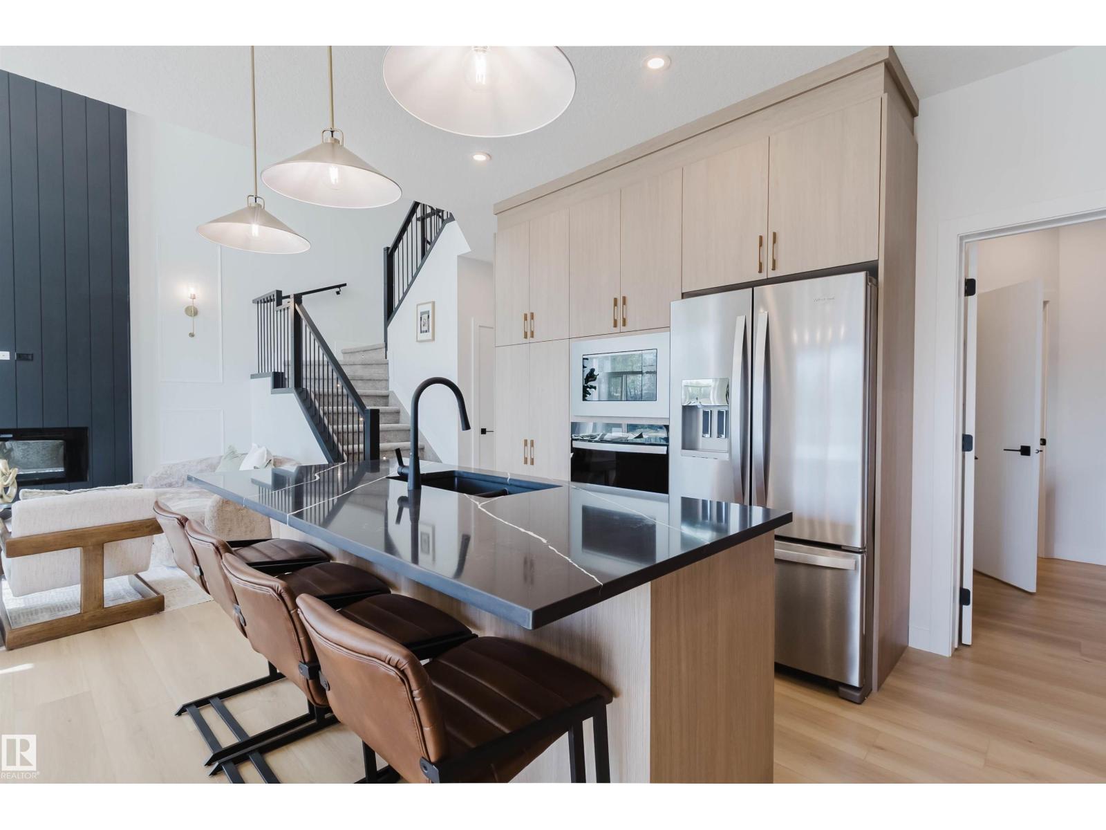211 EDGEMONT GR NW - 16