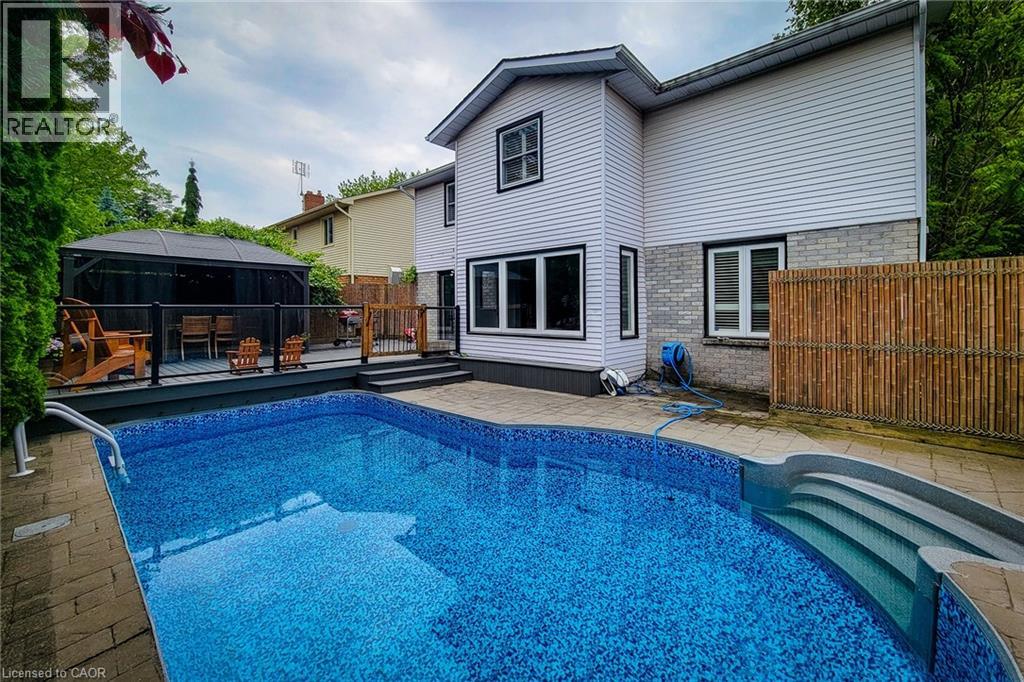 29 WOODSIDE Square - Image 5
