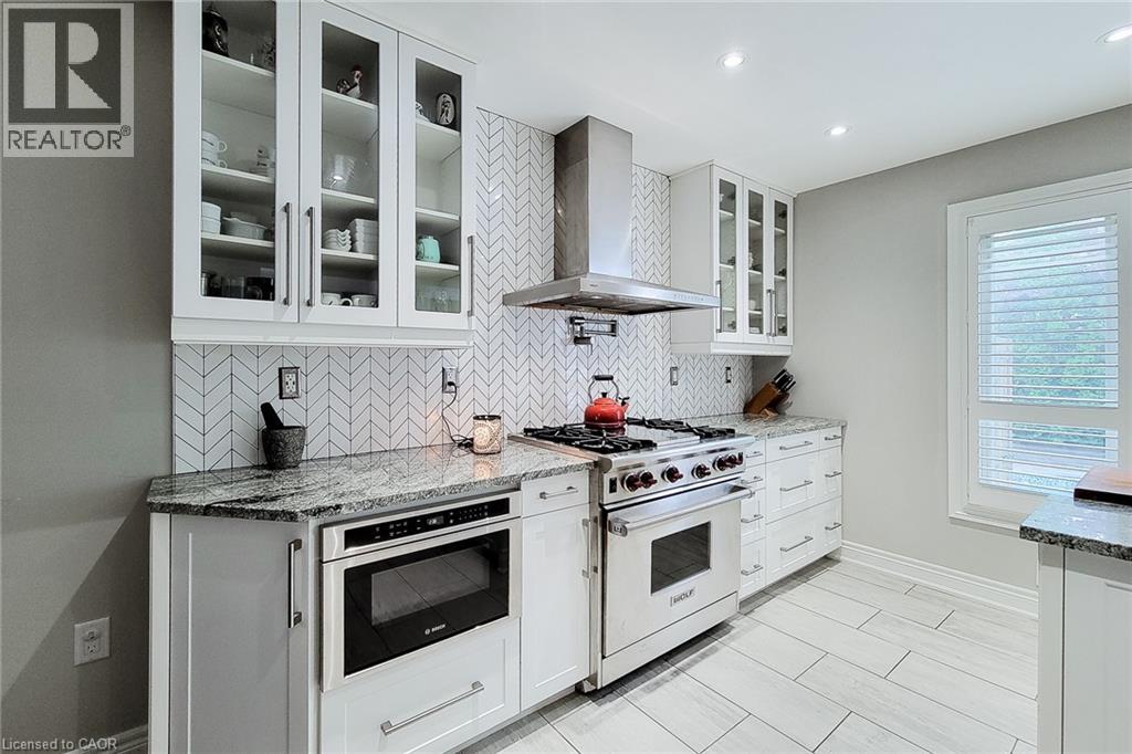 29 WOODSIDE Square - Image 23