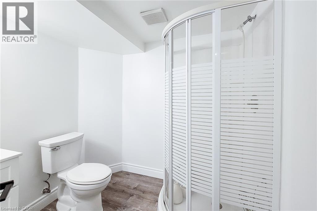 29 WOODSIDE Square - Image 42