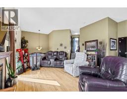 Primary Bedroom - 801, 800 Carriage Lane Place N, Carstairs, AB T0M0N0 Photo 6