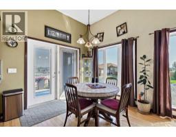 Bedroom - 801, 800 Carriage Lane Place N, Carstairs, AB T0M0N0 Photo 7