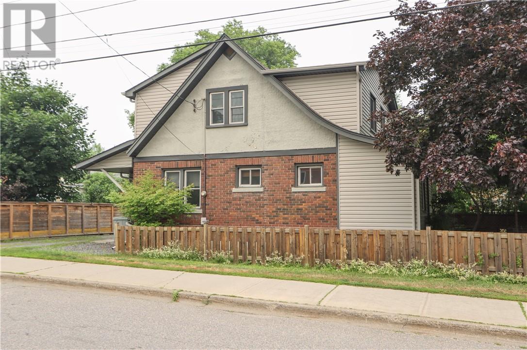 305 Whittaker Street - 1