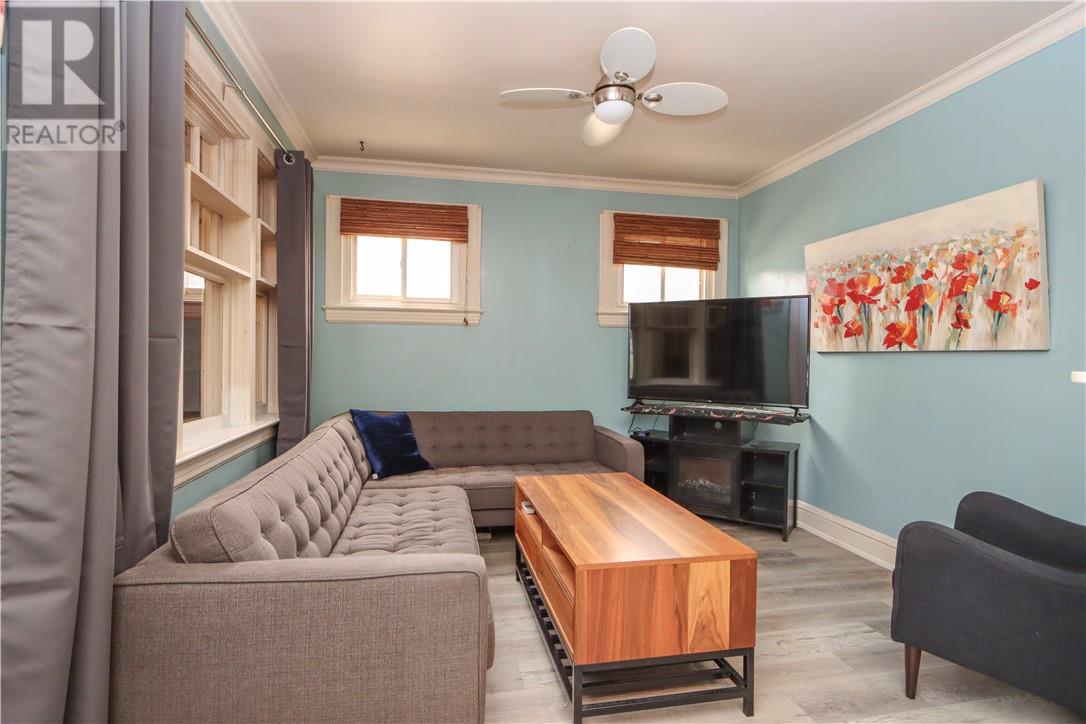 305 Whittaker Street - 10