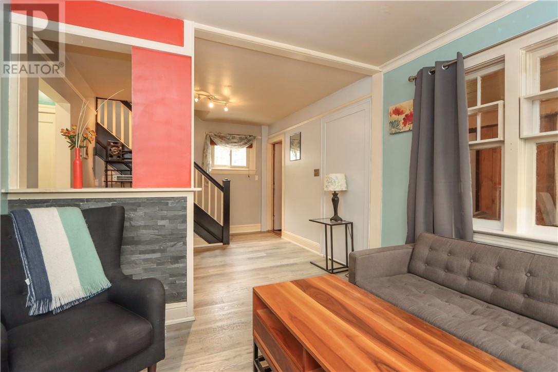 305 Whittaker Street - 11