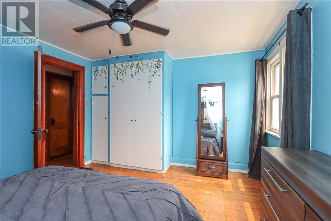 305 Whittaker Street - 33