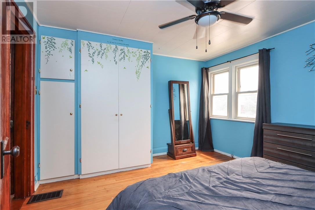 305 Whittaker Street - 34