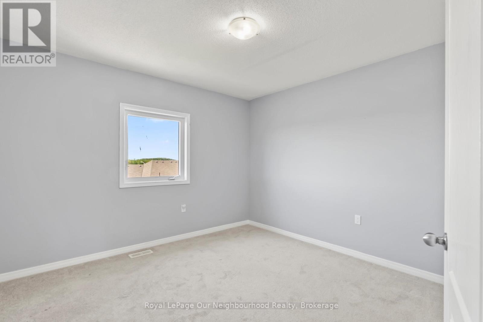 270 LOUDEN TERRACE - 18