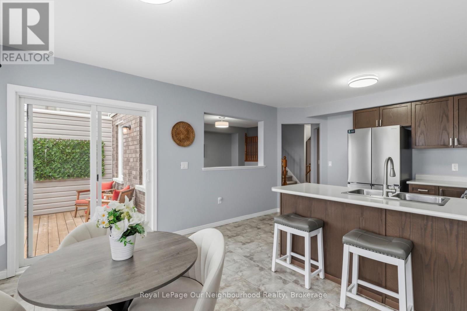 270 LOUDEN TERRACE - 6