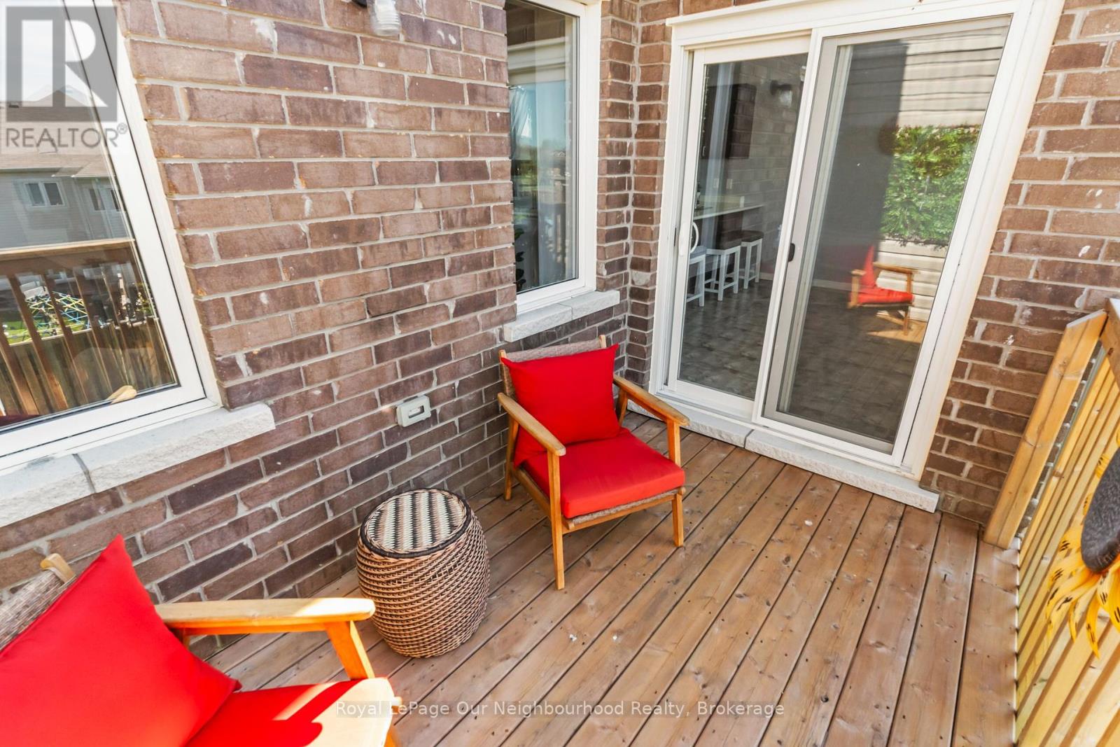 270 LOUDEN TERRACE - 8